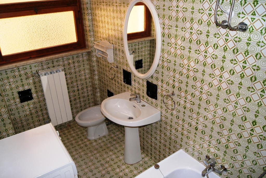 La Terrazza Tra Pini E Mare Apartment San Bartolomeo Al Mare Room photo